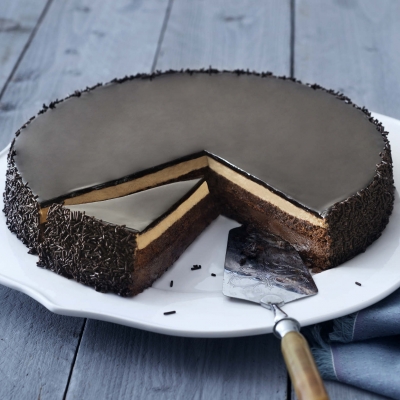 Chocolate Temptation Cake :Each: ((Box))